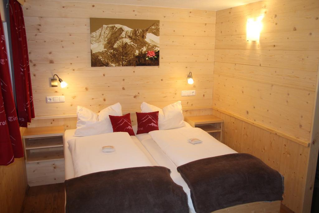 Apartmenthaus Innerkratzerhof Pragraten Bagian luar foto